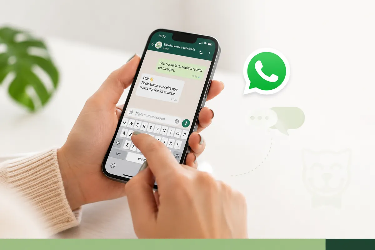 Pessoa conversando com a equipe da Vitartis pelo WhatsApp